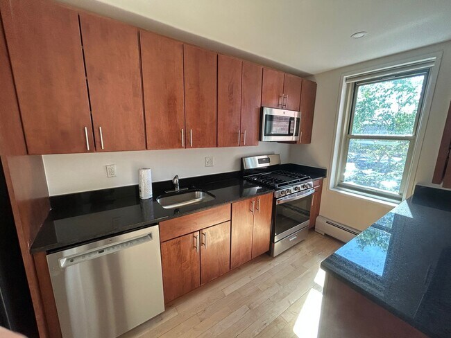 10 Camelot Ct