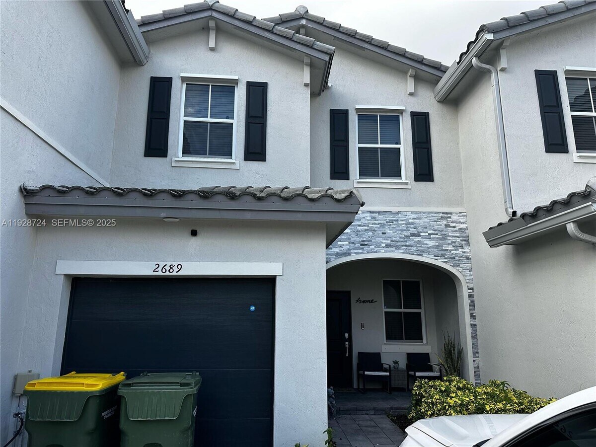 Photo - 2689 SE 13th St