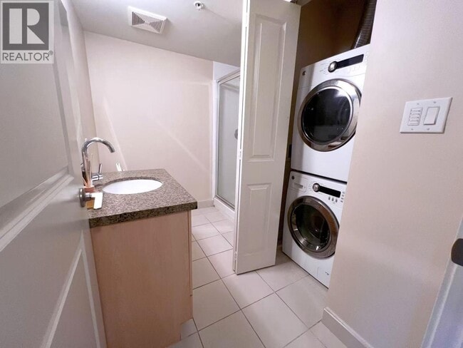 Photo - 6068 No. 3 Road Unité 710