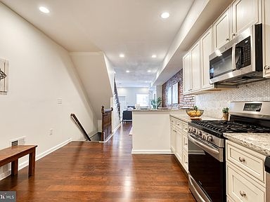 Photo - 2515 E Fayette St