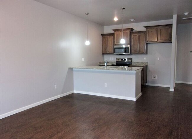 Photo - 2 Bed 1 Bath 1 Car Garage Townhome in Del City