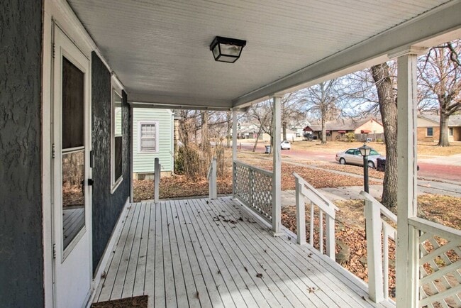 Photo - Newly remodeled, fully furnished adorable bungalow in a great location!