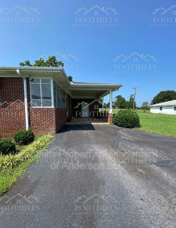 1221 Melton Rd House House Rental in Liberty, SC