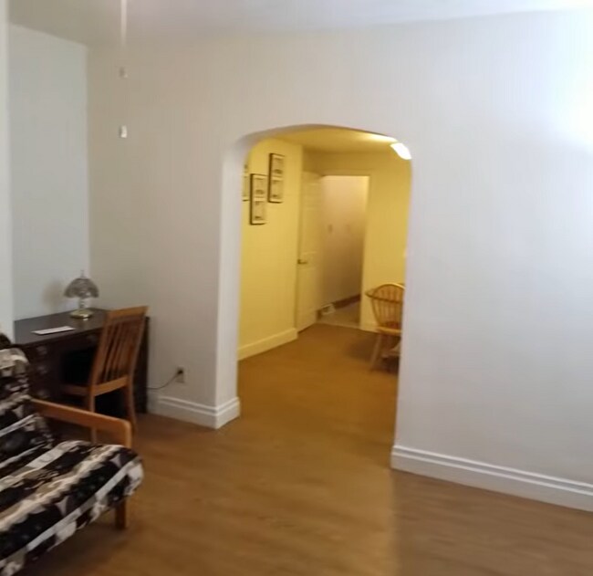 Photo - 3304 Ward St