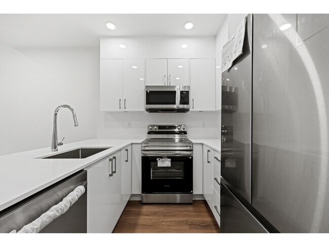 Photo - 15739 Fraser Hwy Unité 604