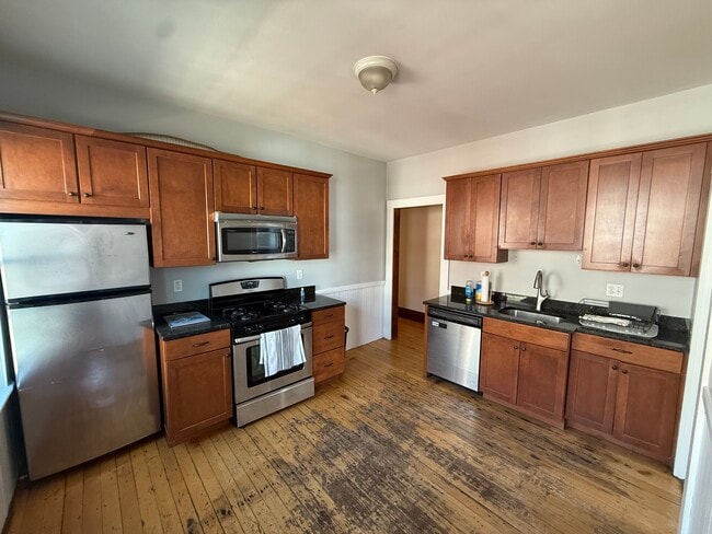 Building Photo - 61 Frederick Ave Unit 61 Rental