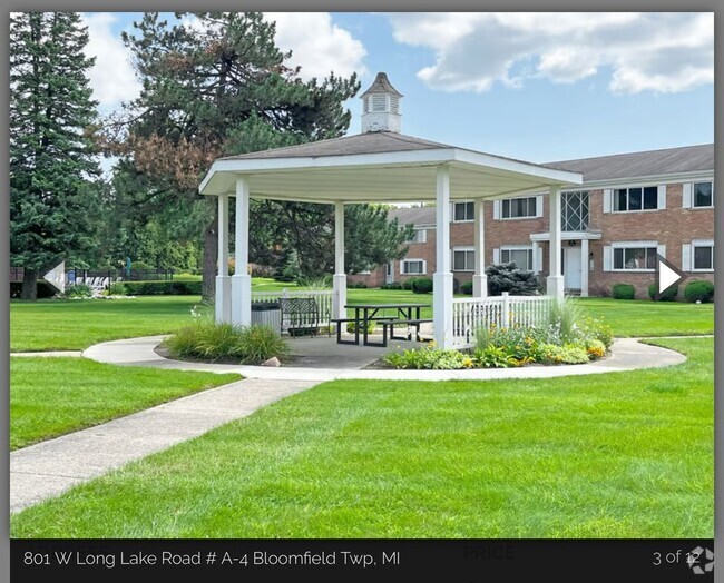 Building Photo - 801 W Long Lake Rd Rental