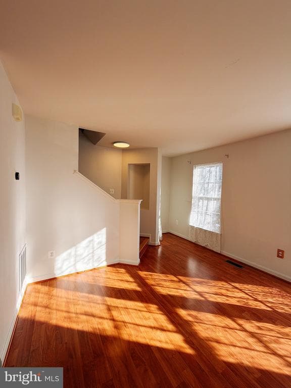 Photo - 43750 Tolamac Dr