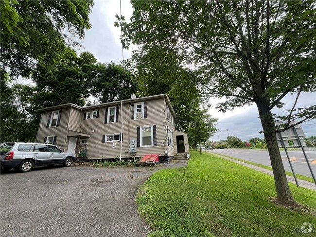 Building Photo - 4822 W Seneca Turnpike Rental
