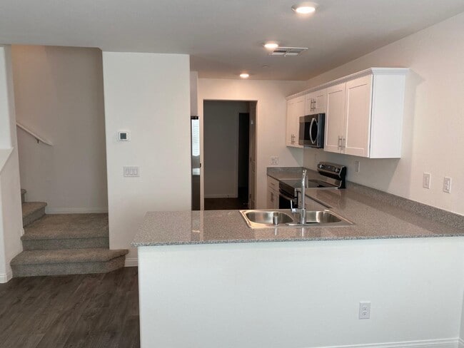 Photo - 12285 Glass Desert Rd