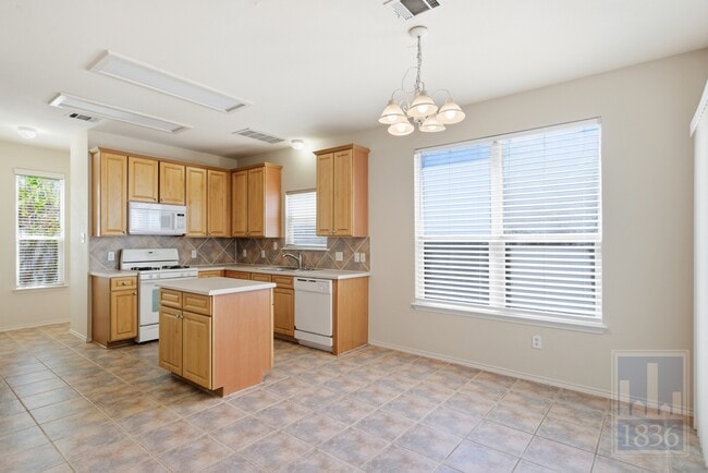 Photo - 10520 Fosseway Dr