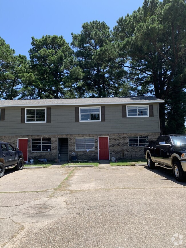 Building Photo - Onalaska Apartment Unit 8