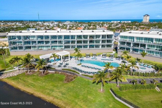 Building Photo - 225 Strand Dr Unit 205