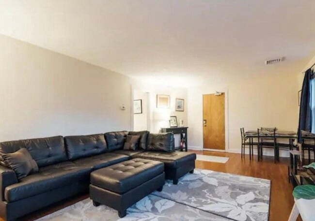 Photo - 19 Pershing Ave Unidad 3 - Fully Furnished