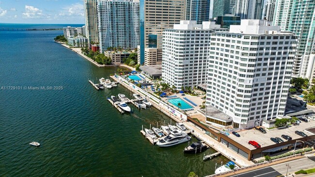 Photo - 905 Brickell Bay Dr Condo Unit 1821