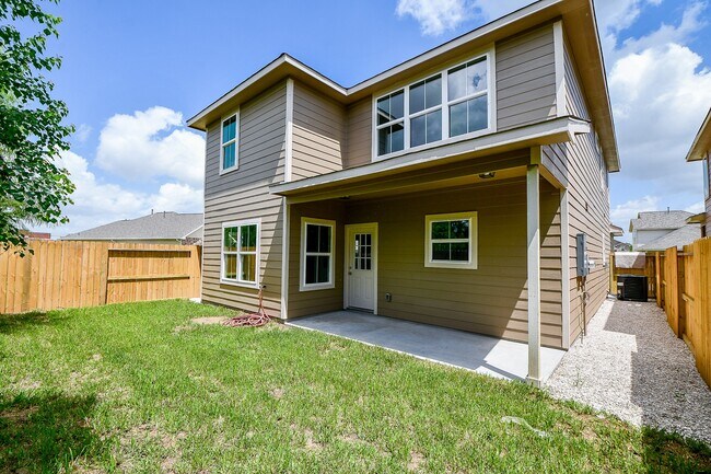 Photo - 2807 Topiary Ln