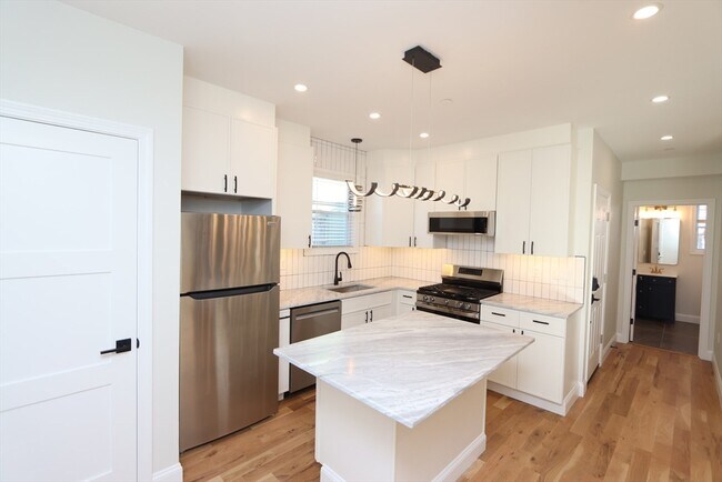 Photo - 14-16-16 Harriet St Unit 1