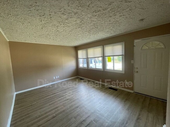 Photo - 4910 Porterfield Dr