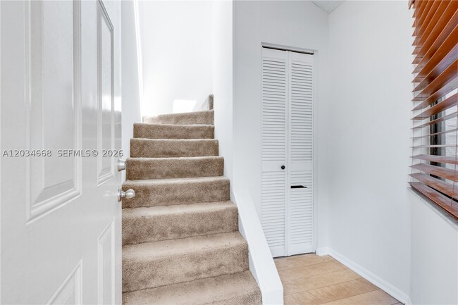 104 NW 98th Ave