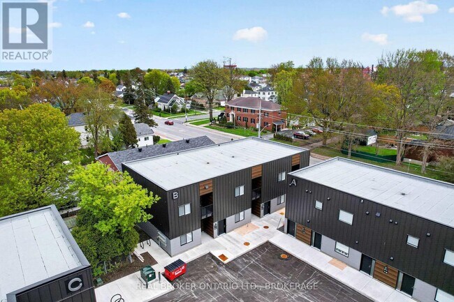 Photo - UNIT #8B - 600 SECOND STREET E Unité #8B