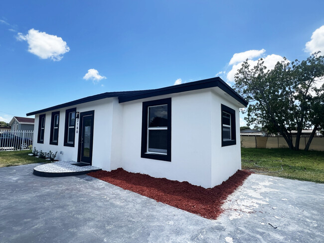 Photo - 3180 NW 92nd St House