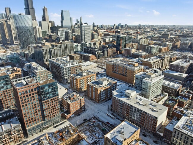 Photo - 949 W Madison St Unit 304