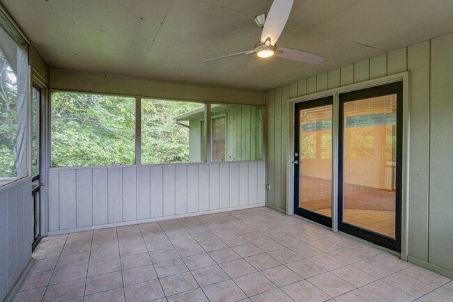 Photo - 1312 N Barton St Unit 2