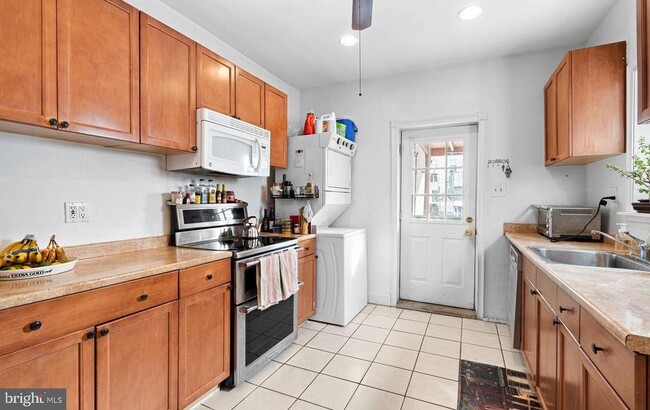 Photo - 308 E Miner St