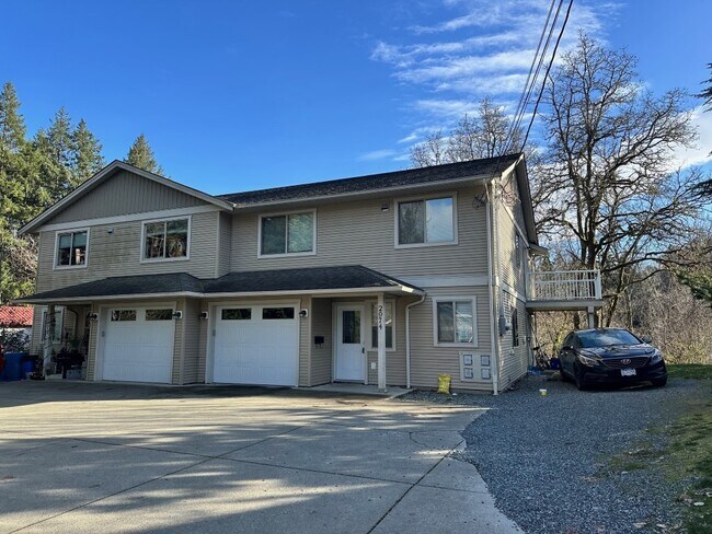 Photo - 2972 Cliffs Rd