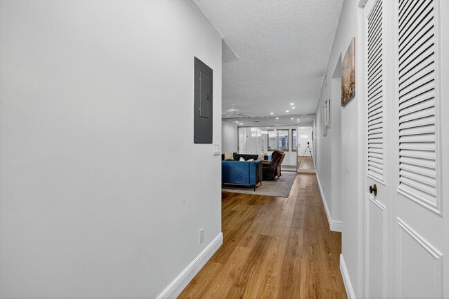 Photo - 448 Franconia Cir