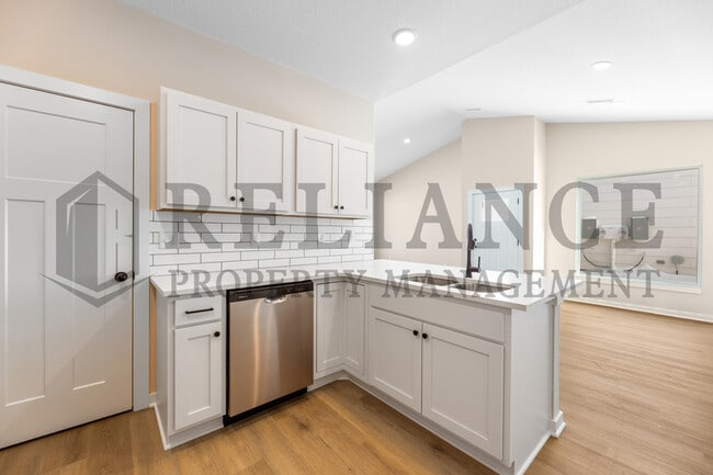 Photo - 12438 Blanford St