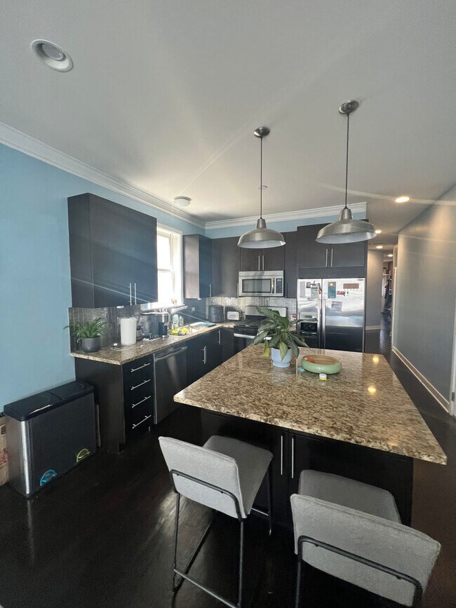 Photo - 3322 W Eastwood Ave