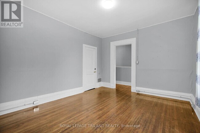 Photo - 122 Centre St Unité 2