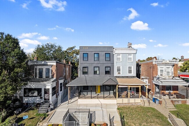Photo - 228 N 63rd St