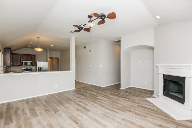 Photo - 1842 Reynolds St