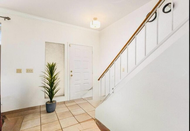 Photo - 500 N Roosevelt Ave