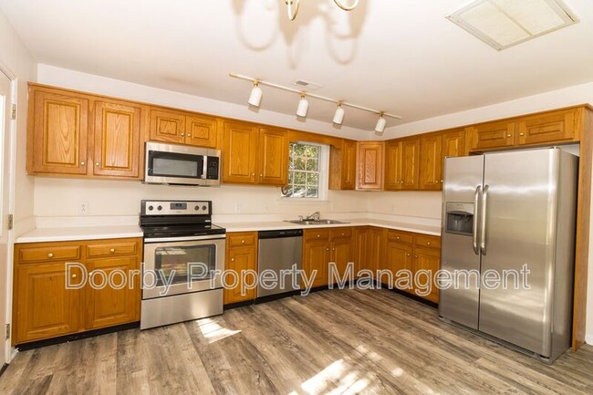 Photo - 1004 Roselawn Dr