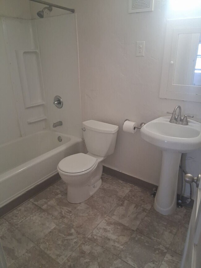 Photo - 7 S Beaver St Unit #1