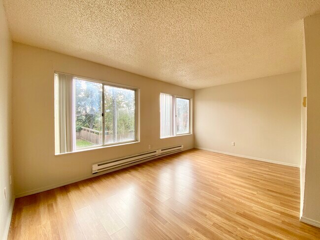 Photo - Kenny Apartments