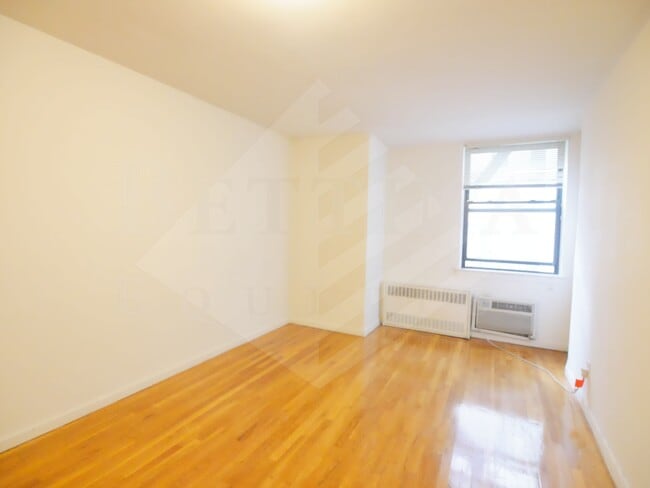 Photo - 104 East 31st Street