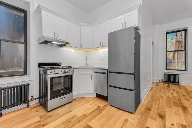 Photo - 331 W 16th St Unidad 6