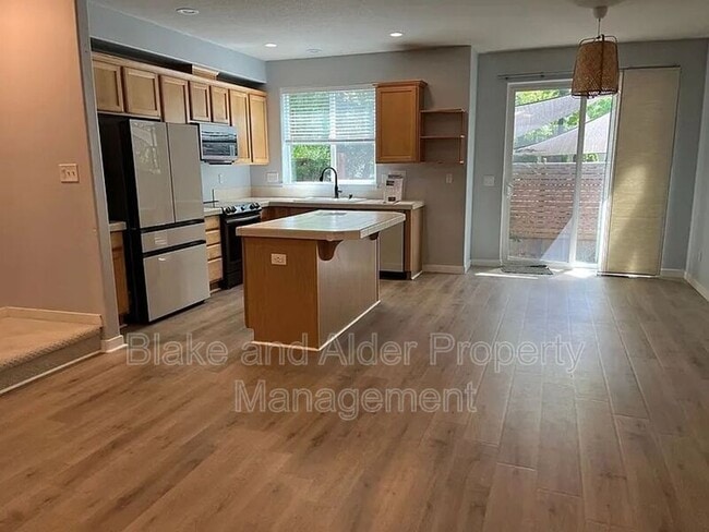 Photo - 3624 E Oak Grv St