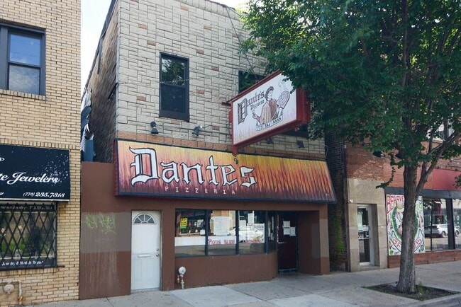 Building Photo - 2825 N Milwaukee Ave Unit G09C