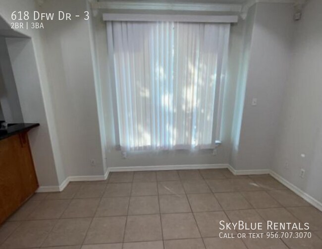 Photo - 618 S Dfw Dr Unit 3
