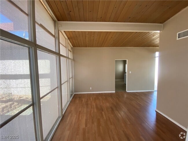 Building Photo - 4512 Exposition Ave Rental