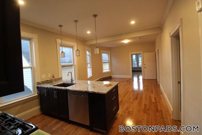 Photo - 125 Princeton St Unit 3