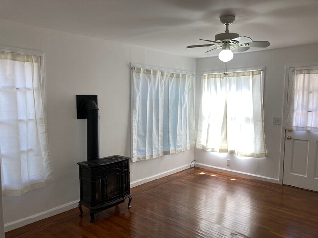 Building Photo - 929 Georgia St Unit #1