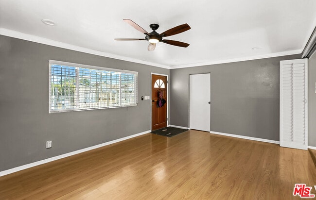 Photo - 16711 Mapes Ave