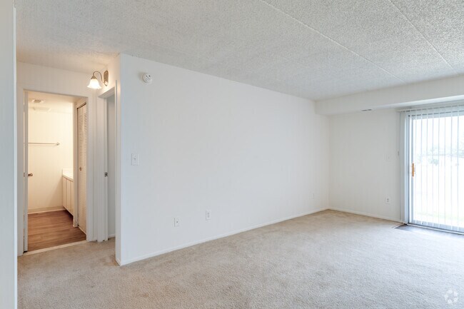 1HAB, 1BA - 700 ft²