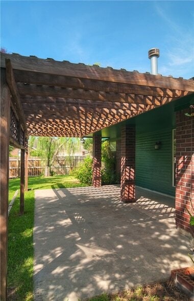 Photo - 1400 Front Royal Dr